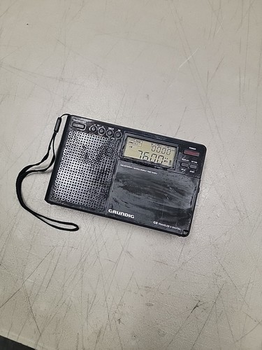Grundig traveller 4 band - g8,