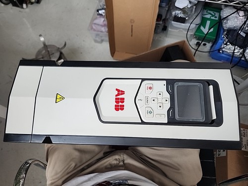 Nuovo abb acs880 09a4 3 - nuovo, acs880-01-09a4-3