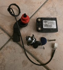 Kit centralina con transponder, chiavi e centralina motore Vespa ET4 1996/1999