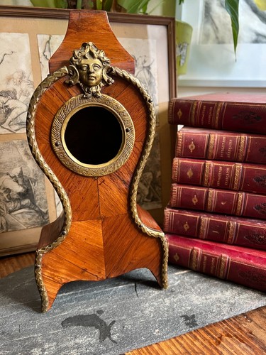 Grande porta orologio forma - grande,