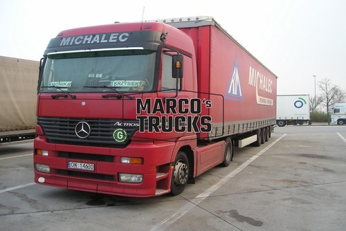 Foto camion mercedes benz - foto, mercedes-benz