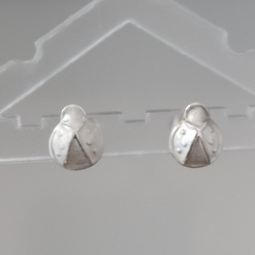 Orecchini perno coccinella - a,