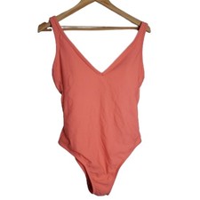 New Kona Sol Peach V-neck One