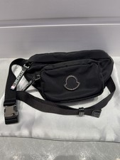 Autentica borsa Moncler Sling Cross Body, borsa da cintura idrorepellente