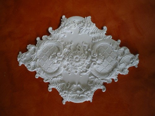 Rosoni gesso bianco - gesso,