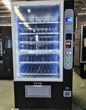 Distributore automatico snack