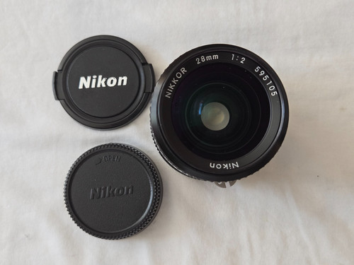 Nikon nikkor 28mm wide ai - f2,