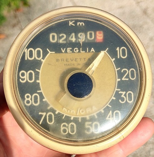 Rare speedometer veglia - rare,
