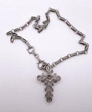 Antica croce in filigrana