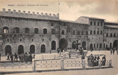 A9455 assisi piazza palazzo - assisi,