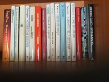 LOTTO DI DICIASSETTE LIBRI