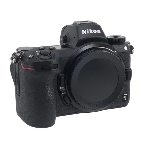 Fotocamera digitale nikon - fotocamera,