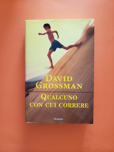Libro qualcuno con - qualcuno, correre
