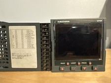 EUROTHERM 2704 Regolatore ad
