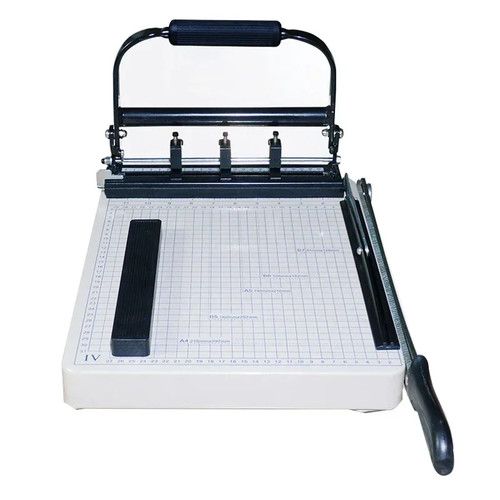 Punzonatrice manuale tre - manuale,