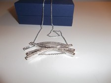 Collana con ciondolo in