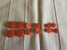 Bottoni con logo tipo chanel