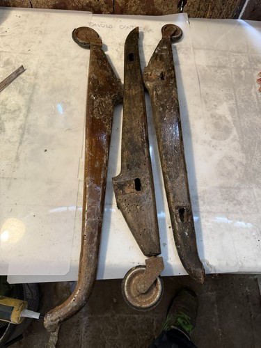 Piedi con ruote - piedi, antiche