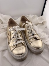 Scarpe stringate MOMA fatte a