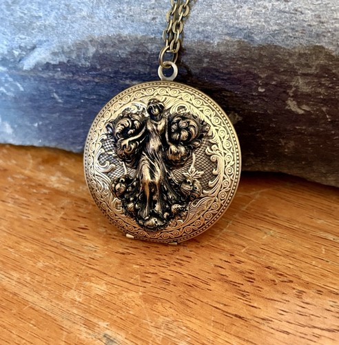 Collana medaglione donna