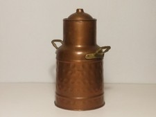 Vecchio bollitore piccolo