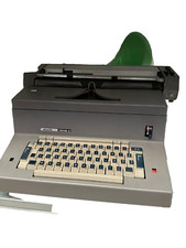  macchina da scrivere Olivetti