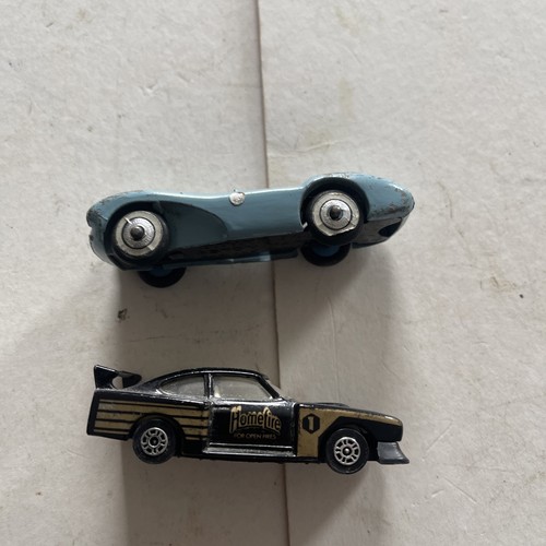 Dinky aston martin - e, corgi
