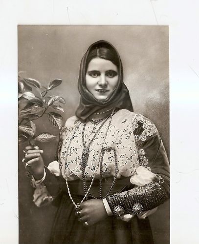Cartolina costumi sardi - di,