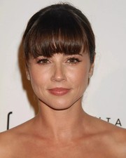 Linda Cardellini Headshot