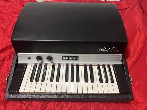 Rhodes piano bass fender - rhodes,