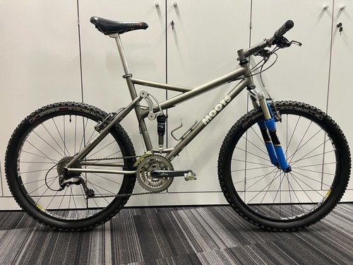 Mountain bike moots mootaineer - bike,