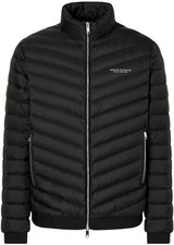 Essential, Milano/New York