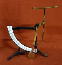 antica bilancia di precisione pesa lettere