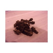 Bulloni Ruota Volkswagen Polo L. 45 mm Chiave 17 Kit 16 Pz