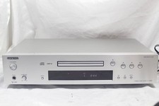 Lettore CD Onkyo C-7030 usato di alta qualità