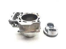 Engine Cylinder Jug W Piston