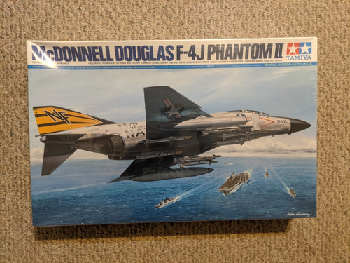 Nuovo modello aereo - , militare