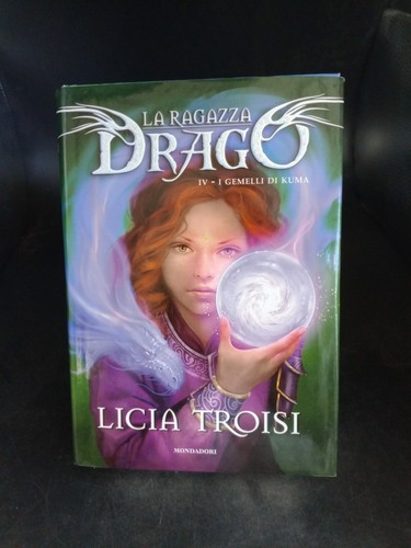 Ragazza drago i - drago.,