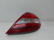 faro posteriore destro
