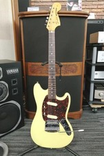 Fender Japan Mustang White