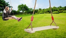 Altalena da giardino in legno gioco dondolo singola da appendere 3+