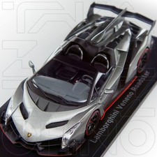 LAMBORGHINI VENENO ROADSTER