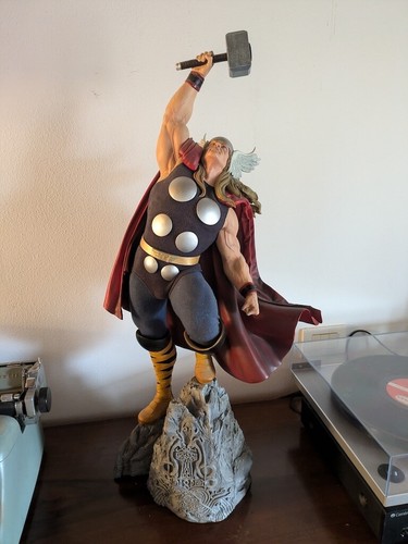 Sideshow premium format thor - sideshow,