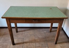Tavolo vintage in rovere con piano in formica verde, anni '60
