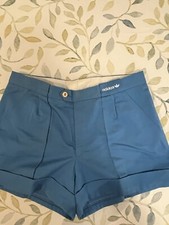 Pantaloncino  Classico Nuovo Adidas Autentico Con Tasche E Risvolti ?