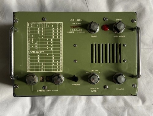Sailor type rt143 radio - type,