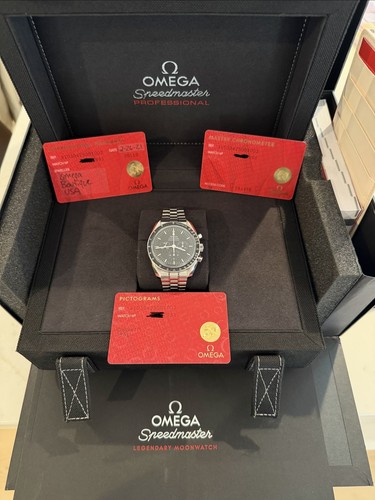 Omega speedmaster moonwatch - omega,
