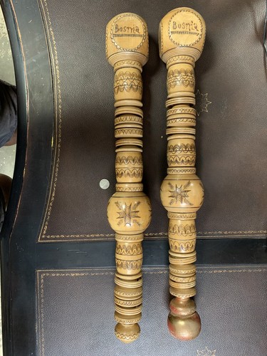 Pali letto antichi intagliati