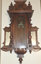 Teca antica in legno con