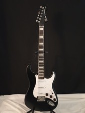 fender squier stratocaster